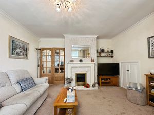 Lounge- click for photo gallery